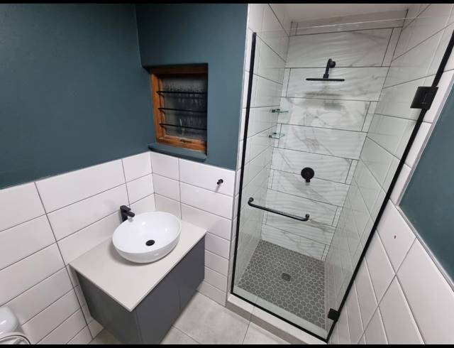 2 BEDROOM APARTMENT FOR SALE IN VANDERBIJLPARK SW 5